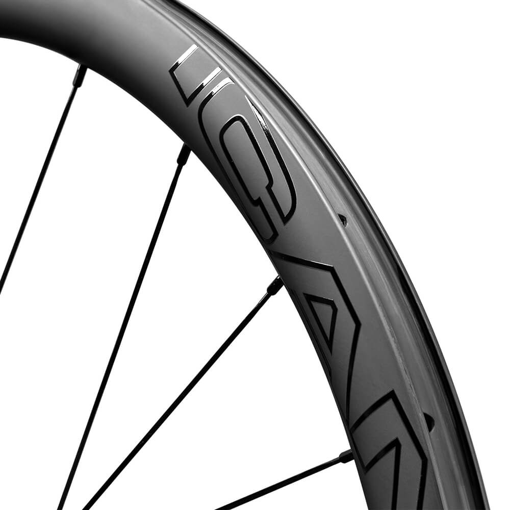 aero 40 clincher tubeless ready rim 